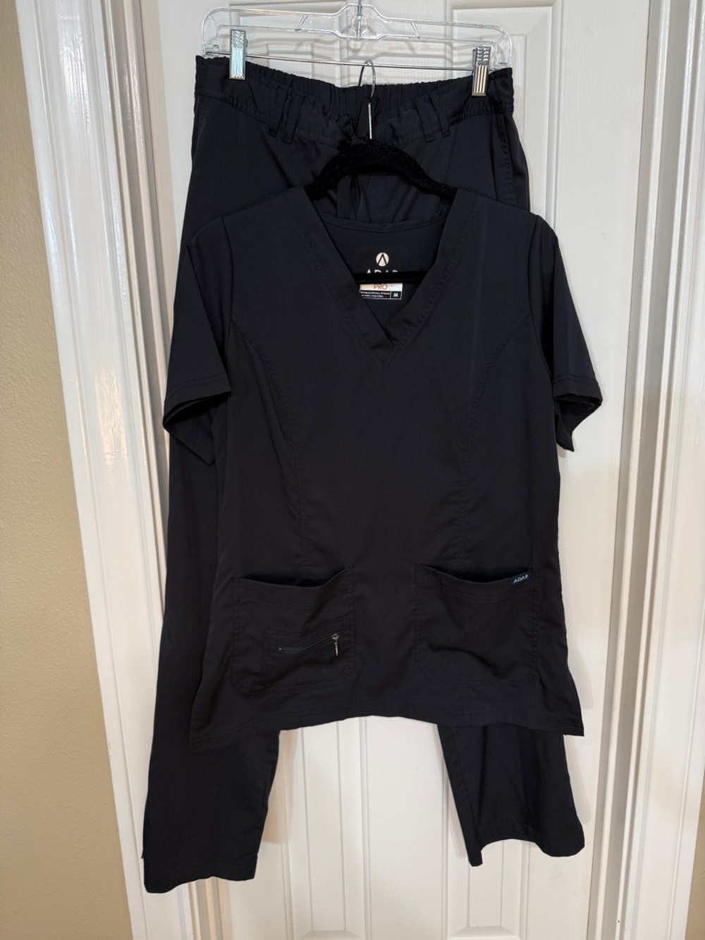 ADAR Black Women's Scrub Set - Top & Pants